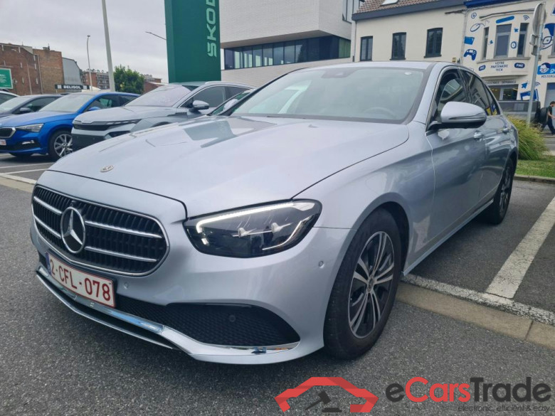 MERCEDES-BENZ E-CLASS BERLINE 1.6 E 200 D AUTO LUXURY LINE