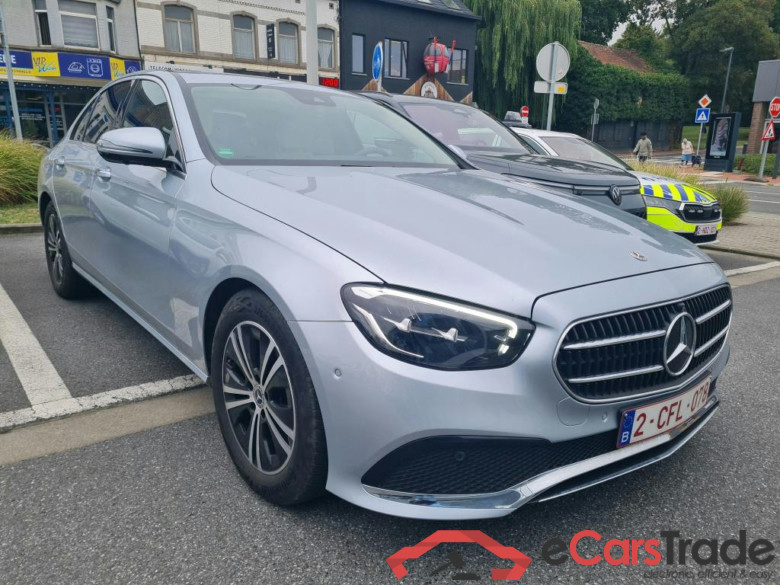 MERCEDES-BENZ E-CLASS BERLINE 1.6 E 200 D AUTO LUXURY LINE #2