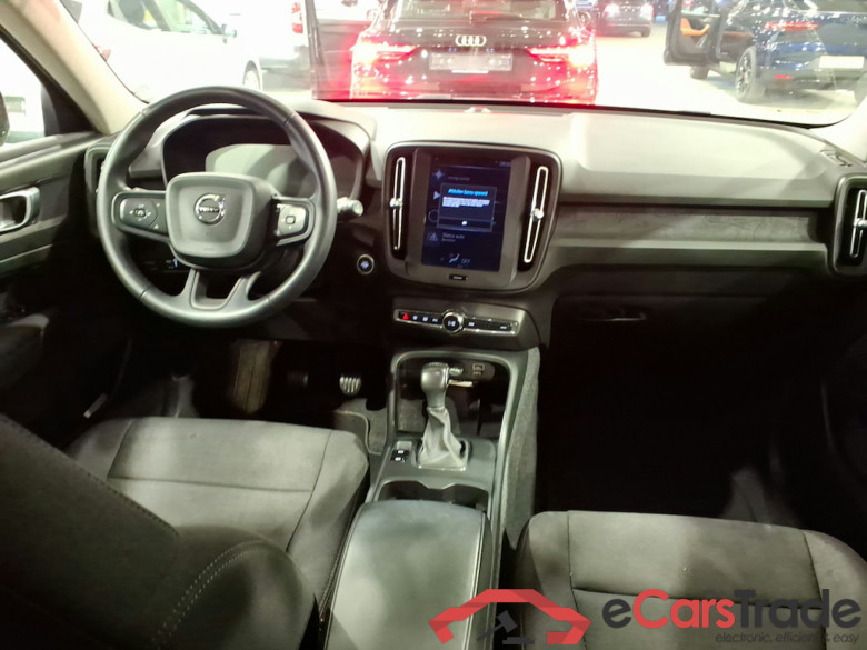 VOLVO XC40 1.5 T2 ESSENTIAL #6
