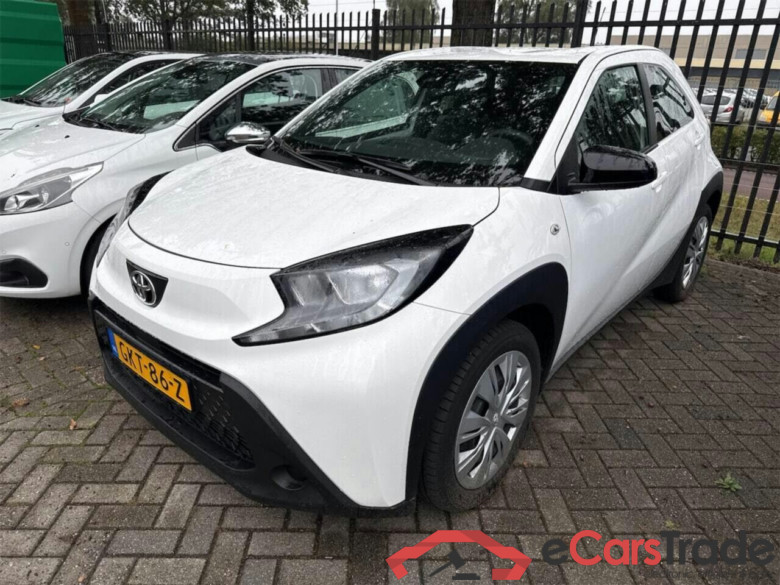 TOYOTA Aygo X 1.0 VVT-i MT Play #1