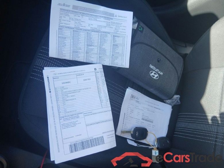 HYUNDAI Bayon / 2021 / 5P / todoterreno 1.2 MPI Essence #5
