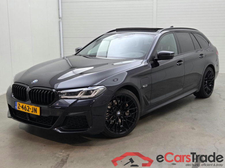 BMW 5-serie Touring 530e Business Edition Plus #1