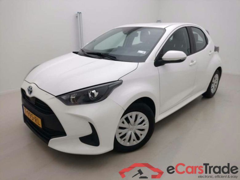 TOYOTA Yaris 1.5 Hyb. Active #1