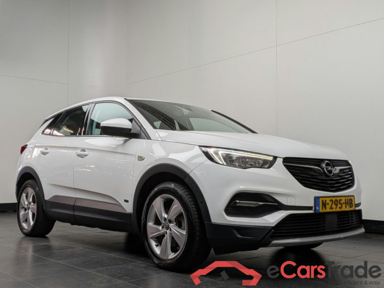 OPEL Grandland X 1.6 THybr Elegance #2