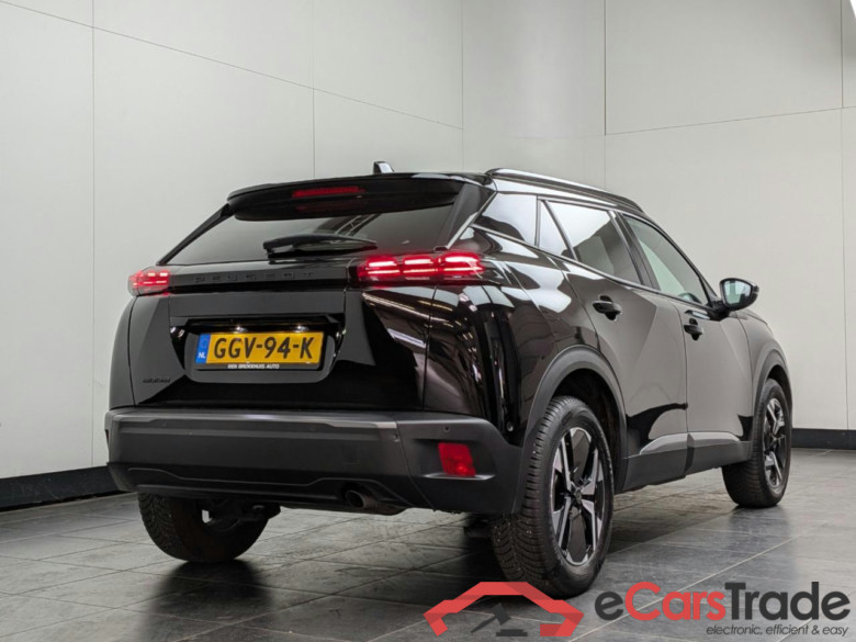 PEUGEOT 2008 1.2 PureTech Allure #3