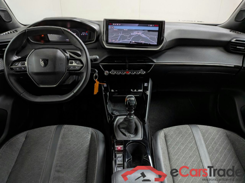 PEUGEOT 2008 1.2 PureTech Allure #5