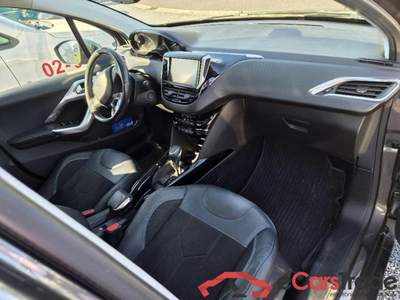 PEUGEOT 2008 1.2 PureTech Crossway S&S #5