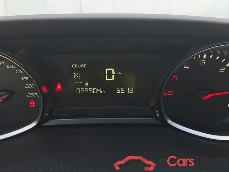 PEUGEOT 308 / 2017 / 5P / berlina con portón 5P Style BlueHDi 100 S&S 6 Vel. MAN #5