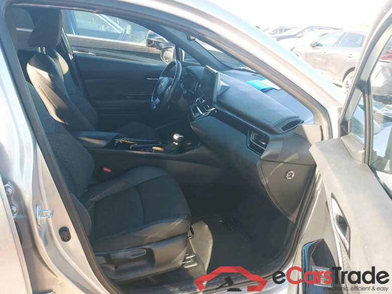 TOYOTA C-HR / 2019 / 5P / todoterreno 2.0 180H Advance #6