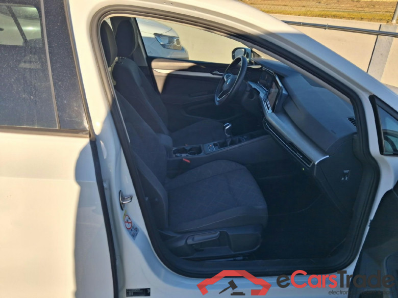 VOLKSWAGEN Golf / 2020 / 5P / berlina con portón Life 1.0 TSI 81kW (110CV) #6