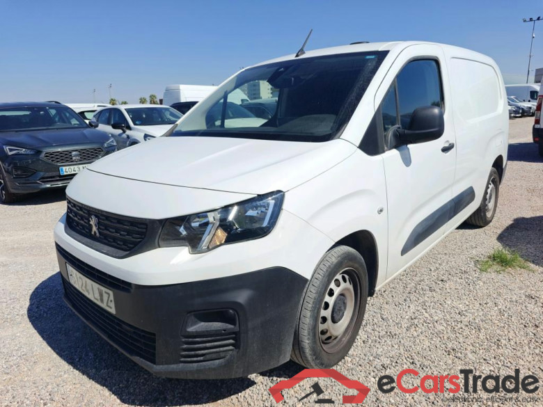 PEUGEOT Partner / 2018 / 4P / furgón derivado de turismo Premium Long 1000kg BlueHDi 73kW #1