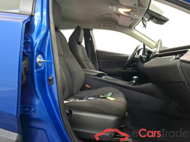 Toyota C-HR 1.8 Hybrid Business automaat 5d #3