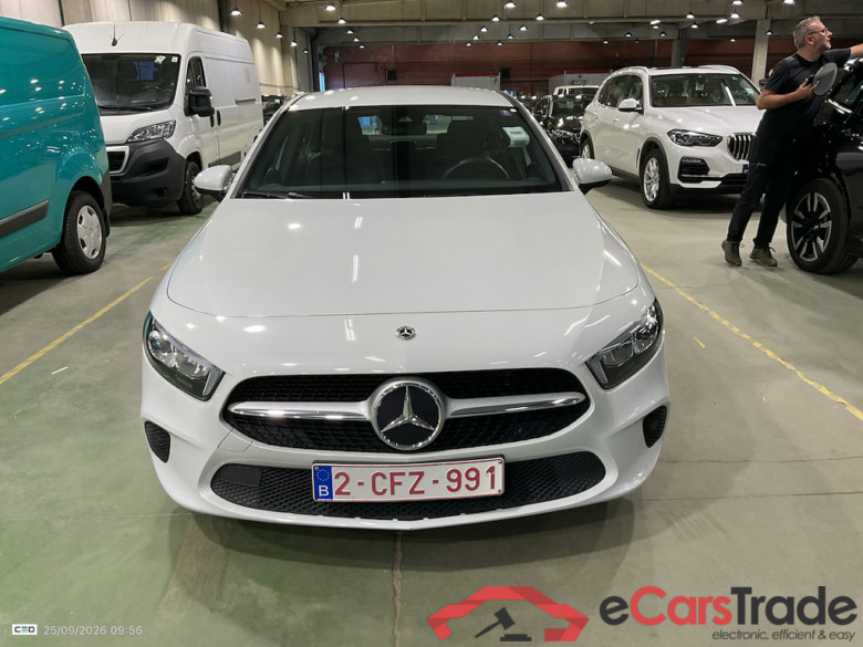 MERCEDES-BENZ A-CLASS LIMOUSINE 1.3 A 180 BUSINESS LINE DCT #2