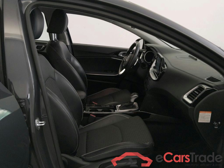 KIA XCeed / 2019 / 5P / todoterreno 1.6 GDi PHEV 104kW (141CV) eDrive (AC) #6