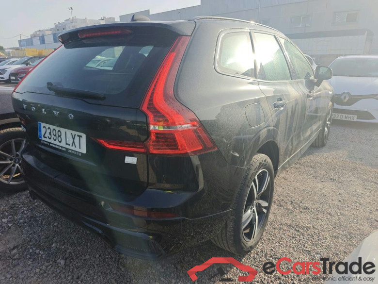 VOLVO XC60 / 2017 / 5P / todoterreno 2.0 T6 AWD Recharge R-Design Auto #2