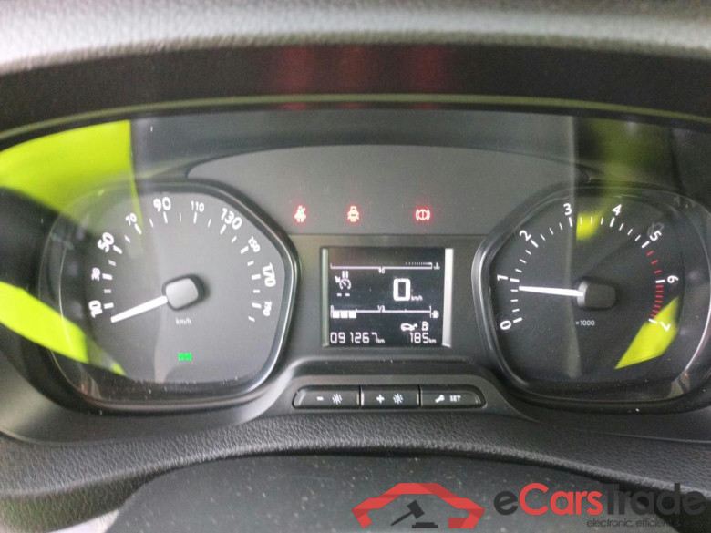 PEUGEOT Expert / 2016 / 4P / furgón Furgón Pro 1.5 BlueHDi 120 Standard #4