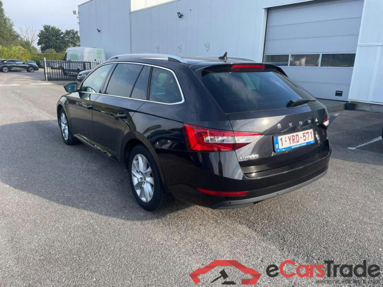 SKODA Superb Combi 2.0 CR TDi Style DSG #4