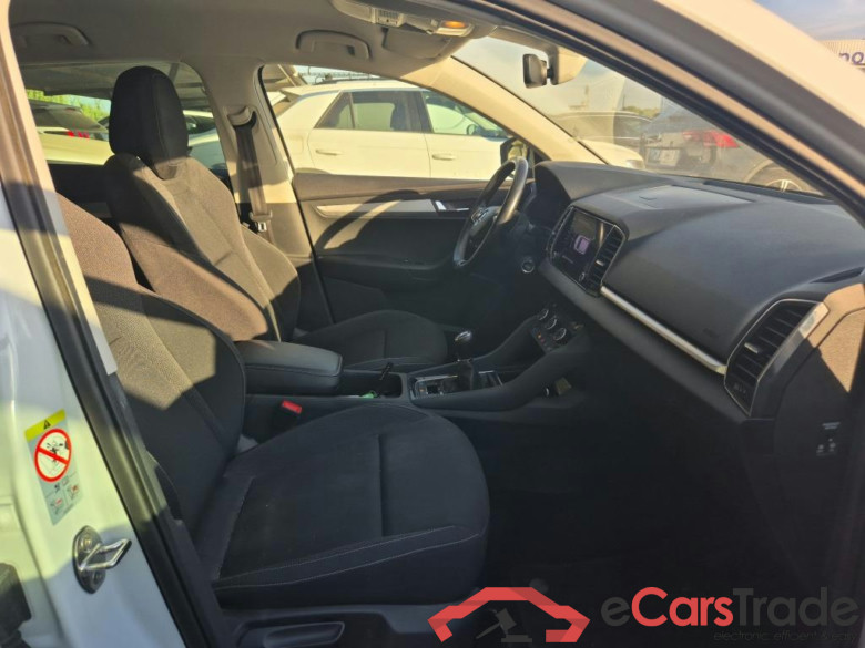 SKODA Karoq / 2021 / 5P / todoterreno 2.0 TDI 85kW (115CV) Ambition (AC) #6