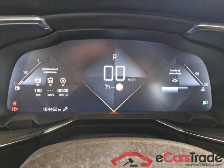 DS DS 7 CROSSBACK / 2017 / 5P / SUV BLUEHDI 130 AUTOMATICA BUSINESS #4
