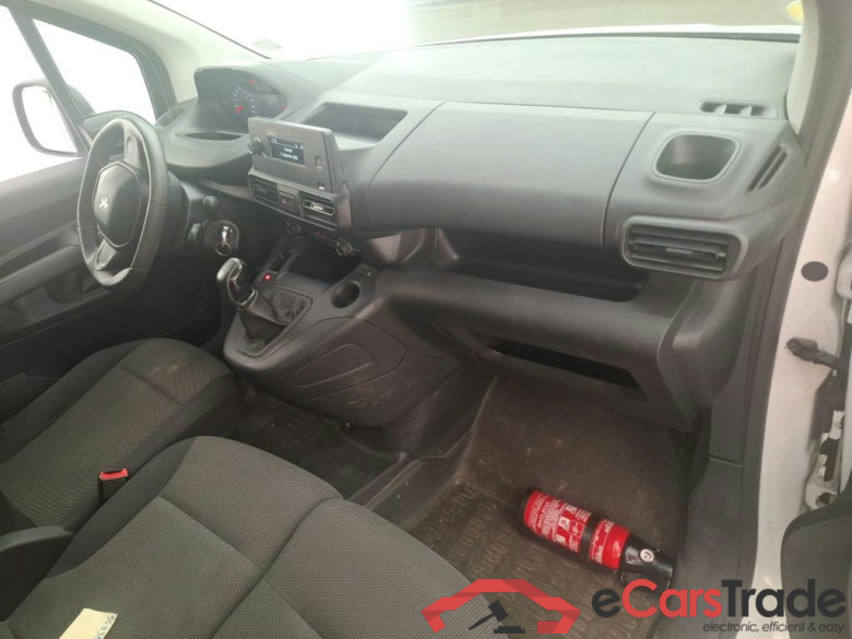 PEUGEOT Partner / 2018 / 4P / Fourgonnette BLUEHDI 75 S&S STANDARD 650KG PREMIUM #5