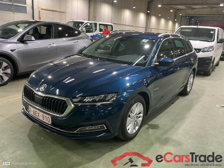 SKODA OCTAVIA COMBI 2.0 CRTDI 85KW AMBITION #1