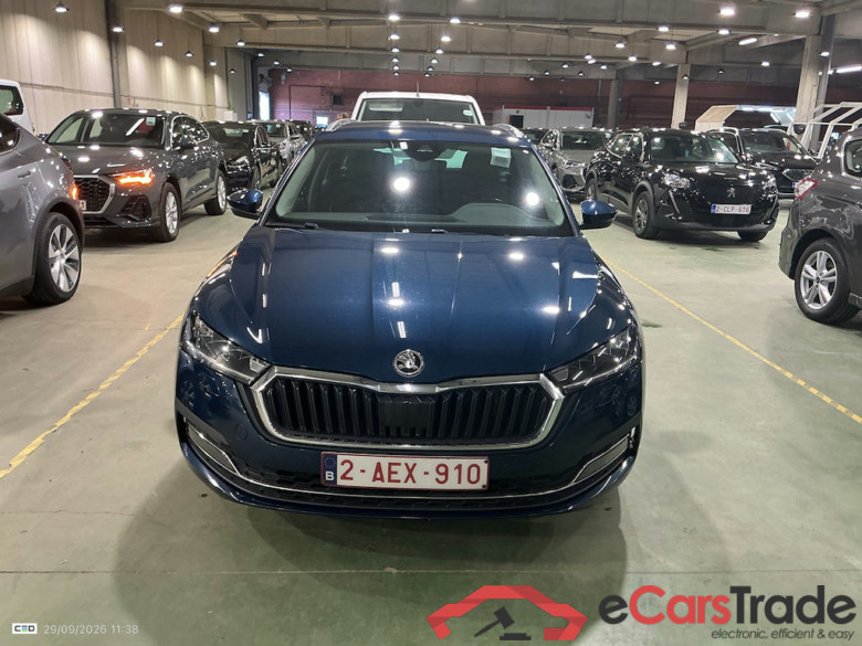 SKODA OCTAVIA COMBI 2.0 CRTDI 85KW AMBITION #2