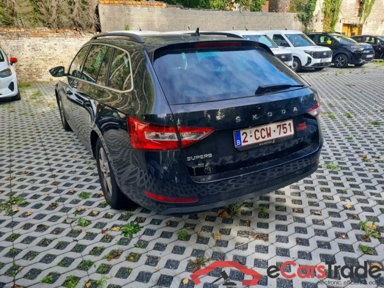 SKODA Superb 2.0 CRTDI 110KW CLEVER #3