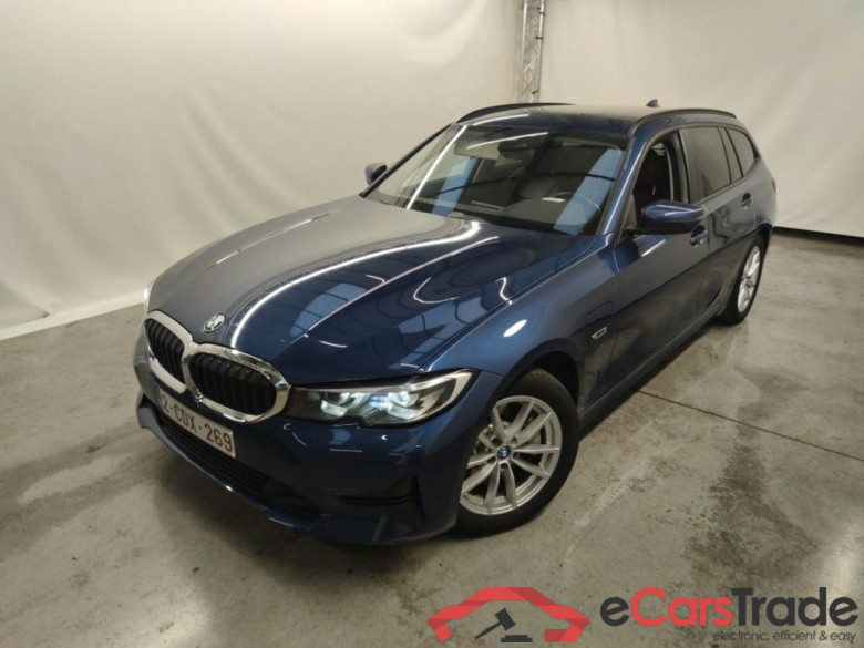BMW 3 Reeks Touring 330e (215 kW) 5d #1