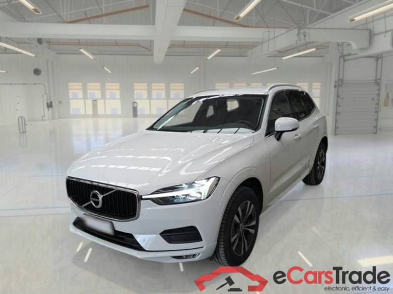 VOLVO XC60 / 2017 / 5P / SUV B4 D AWD AUTOMATICO MOMENTUM PRO #1