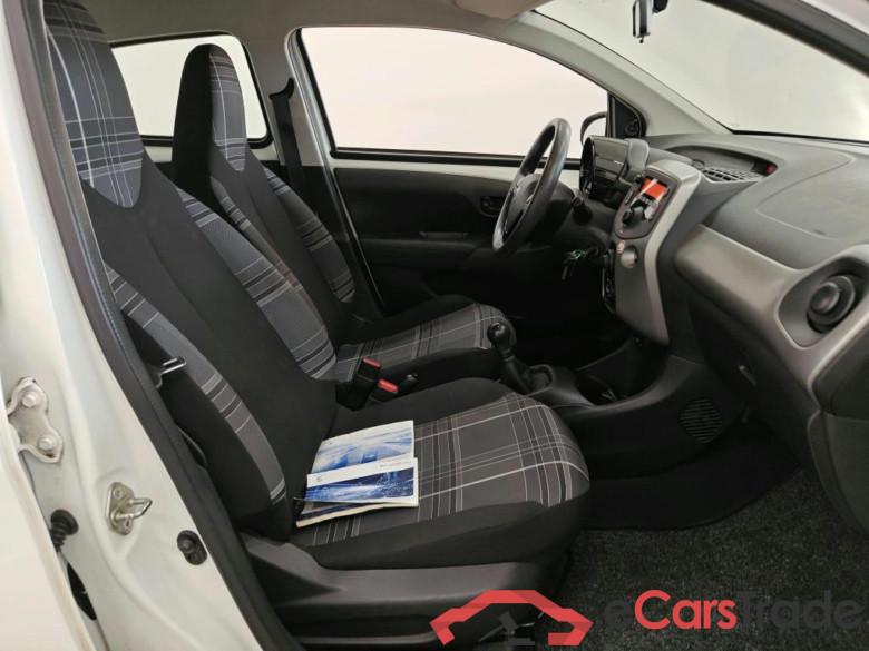 Peugeot 108 Active 1.0 e-VTi 68pk 5d #3