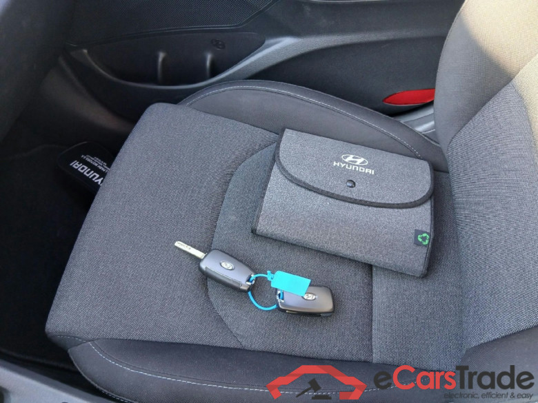 HYUNDAI i30 / 2020 / 5P / berlina con portón 1.0 TGDI 48V Klass #5