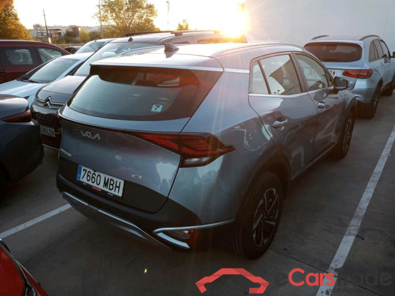 KIA Sportage / 2022 / 5P / todoterreno 1.6 T-GDi HEV 171kW (230CV) Drive 4X2 #2