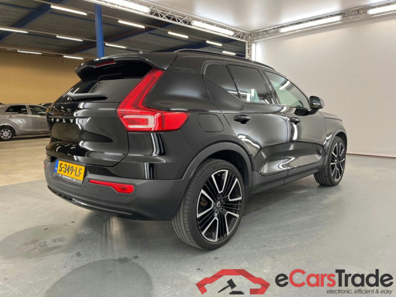 VOLVO XC40 1.5 T5 Plug-in hybrid Ultimate Dark #4