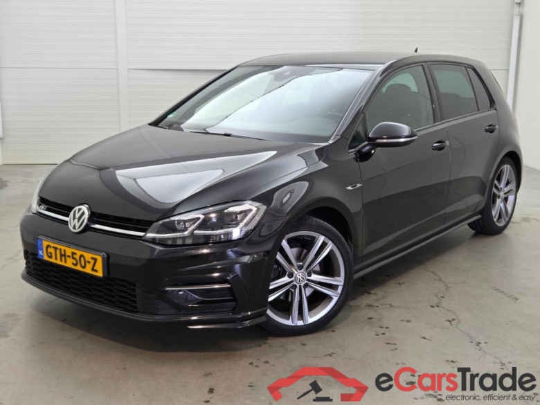 VOLKSWAGEN GOLF 1.5 TSI Highline Business R