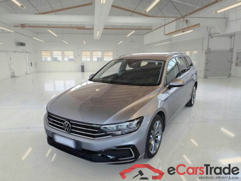 VOLKSWAGEN PASSAT / 2019 / 5P / STATION WAGON VAR. 1.4 PLUG IN HYBRID GTE DSG #1