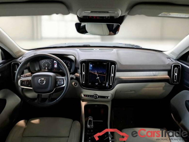 VOLVO XC40 / 2017 / 5P / SUV T5 PLUG-IN HYBRID AUTO RECHARGE INSCR. #3