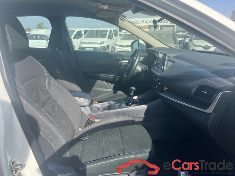 NISSAN QASHQAI / 2021 / 5P / todoterreno DIG-T 103kW (140CV) mHEV 4x2 Acenta #6