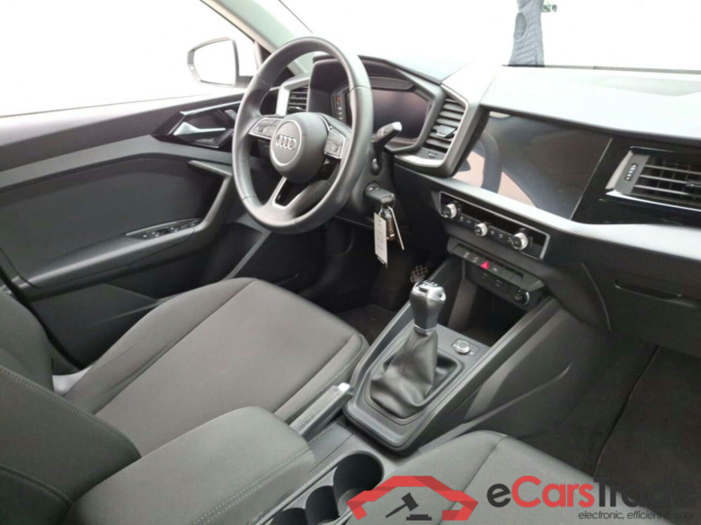 AUDI A1 SPORTBACK 1.0 25 TFSI ATTRACTION #3