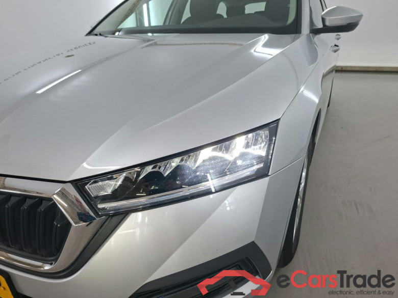 SKODA Octavia Combi 81 kW #4