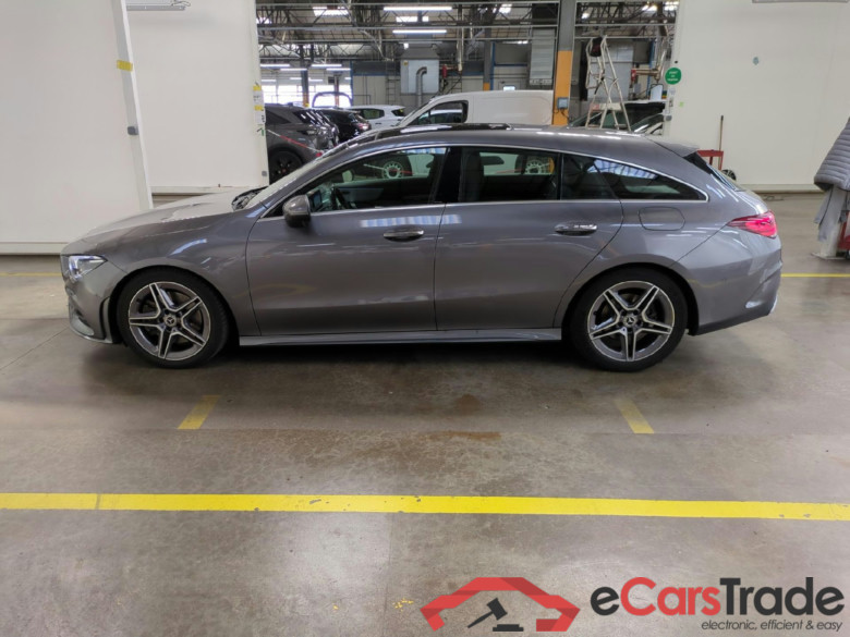 MERCEDES-BENZ CLA Shooting Brake / 2019 / 5P / Break CLA 200 d AMG Line BA8 #2