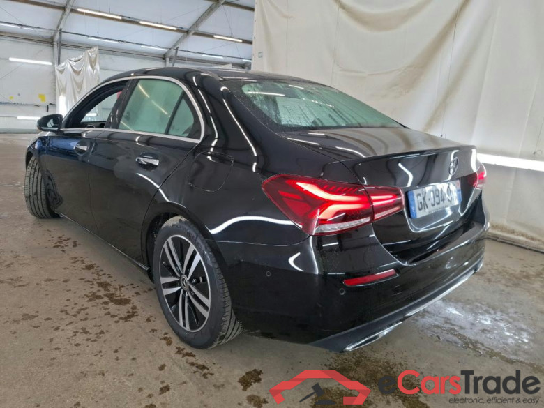 MERCEDES-BENZ Classe A Berline / 2018 / 4P / Berline A 200 Progressive Line 7G-DCT #2