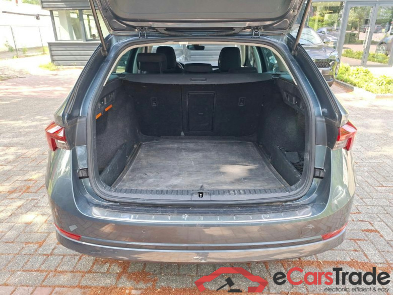 SKODA Octavia 2.0 CRTDI 85KW CLEVER #6