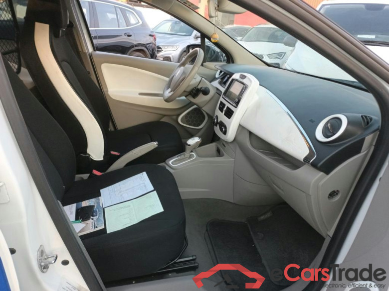 RENAULT ZOE 5p 1G berlina con portón Life R240 #6