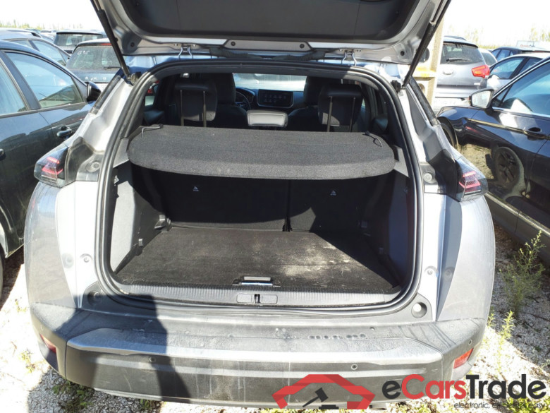PEUGEOT 2008  PEUGEOT 2008  1.2 puretech 100 allure  BVM6 #2