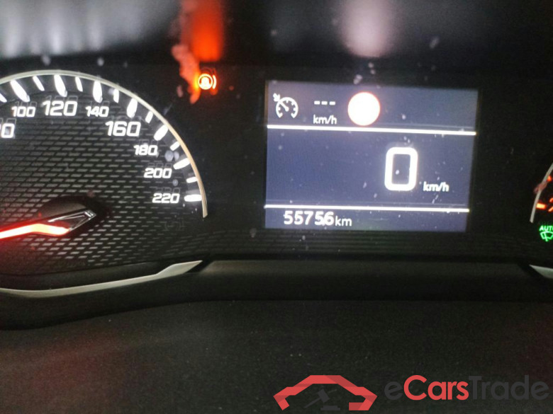 PEUGEOT 2008 / 2019 / 5P / todoterreno Allure Pack BlueHDI 81kW (110CV) (AC) #5