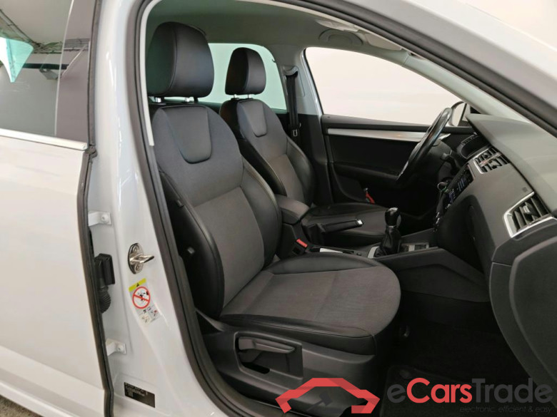 Skoda Octavia Combi 1.0 TSI Greentech Business Edition 5d #3