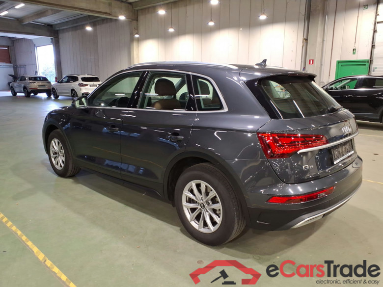 AUDI Q5 2.0 30 TDI S TRONIC BUS. ED. ATTRACTION #2