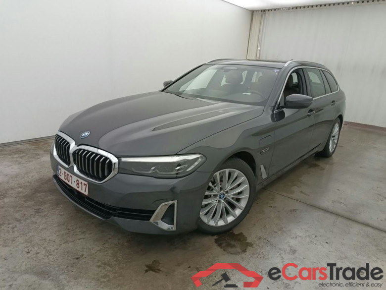 BMW 5 Reeks Touring 520e 150kW 5d(total options: 14,806 Ex.Vat) #1