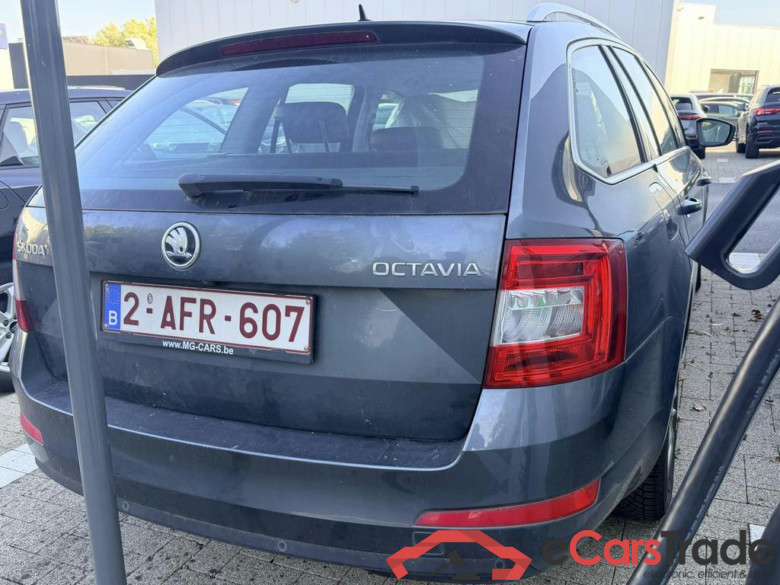SKODA Octavia Combi Dsl SW 1.6 CR TDi Ambition DSG #3