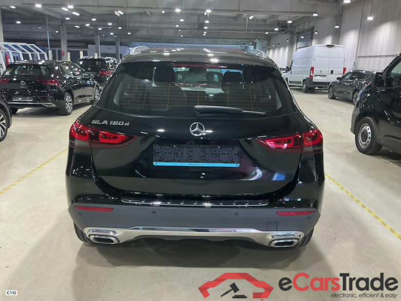 MERCEDES-BENZ GLA 2.0 GLA 180 D DCT BUSINESS SOLUTION #4